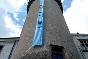 Vlajková výzdoba na zámku Konopiště